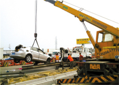 汽车24小时道路救援：守护出行每一刻